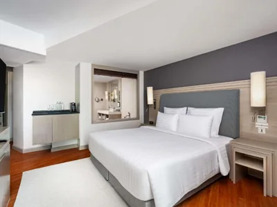 Junior Suite Family mit Kingsize-Bett und Etagenbett — Pullman Phuket Panwa Beach Resort